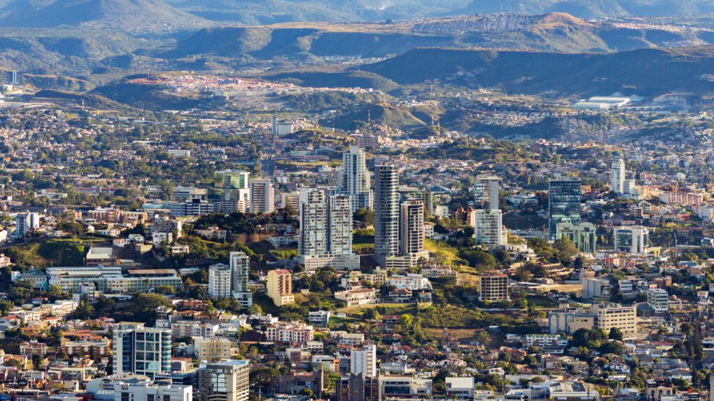 Toncontín International Airport (Teniente Coronel Hernán Acosta Mejía Airport) (TGU)