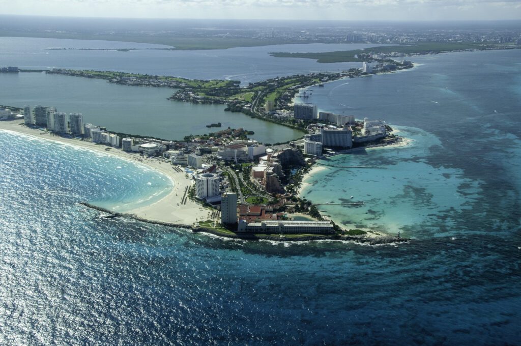Cancun International Airport (CUN)
