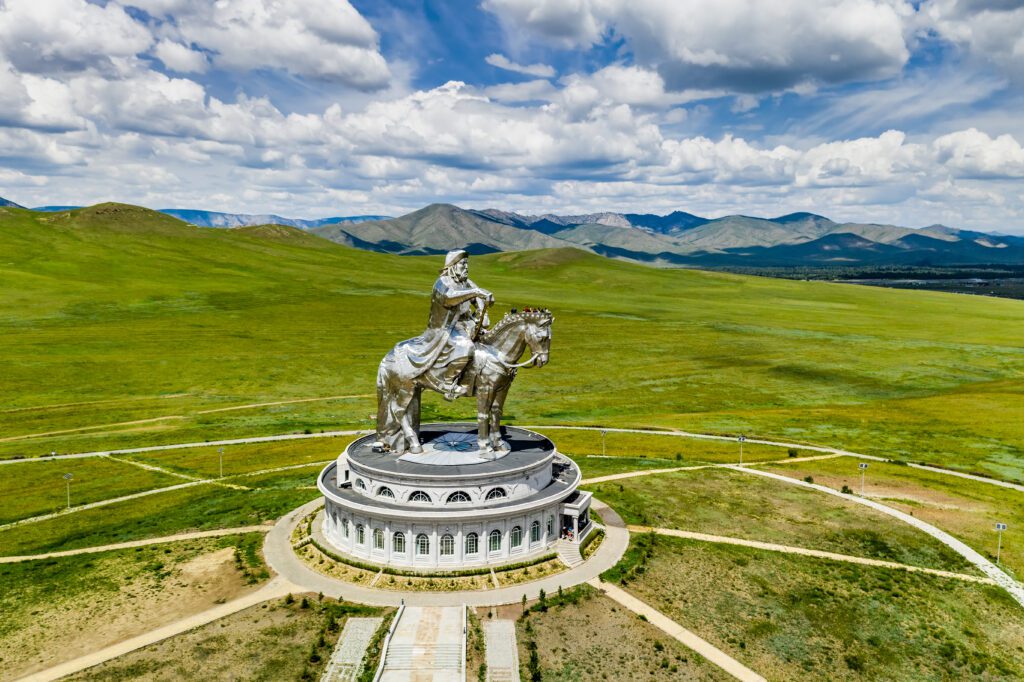Chinggis Khaan International Airport (UBN)